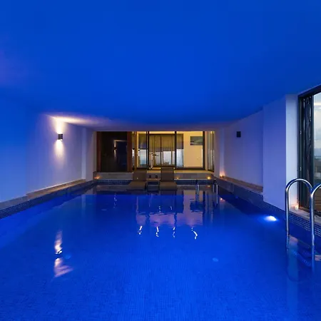 Villa Lamazi 4 *